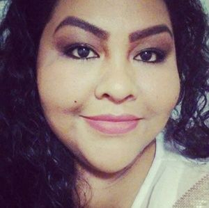 Meet your Posher, Juana